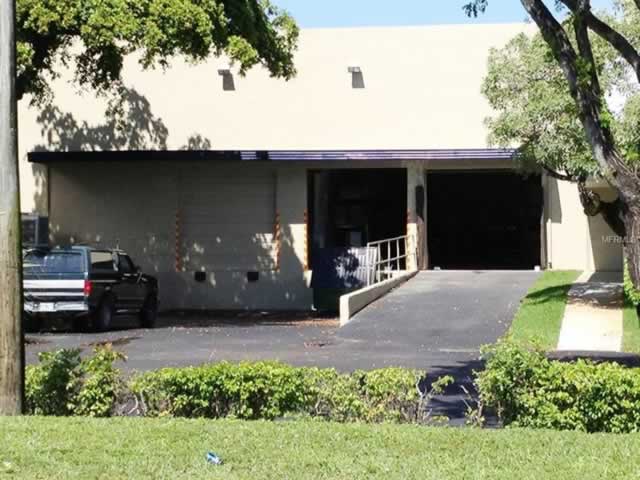 Industrial Property For Sale In Pompano Beach - 2 units / 33,000 sq ft $4,600,000