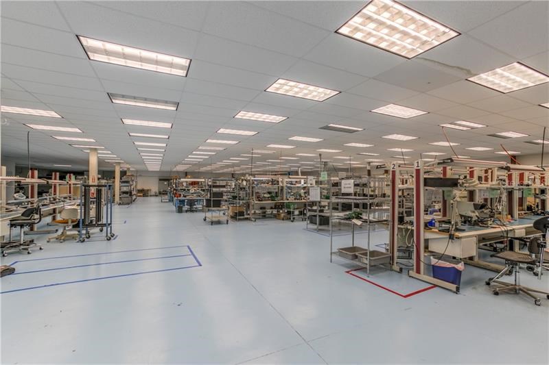 27,000 Sq Ft Warehouse For Sale in Clearwater, FL $2,200,000