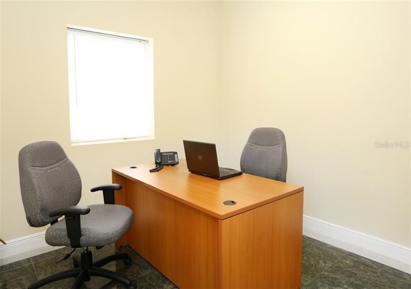 6 Acre Industrial Class warehouse in Tampa, FL - 35,800 Sq Ft Print
$5,900,000