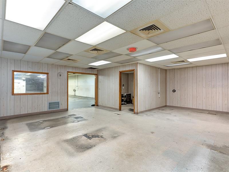 Universal Blvd Orlando Warehouse and Office Space For Sale- 17,800 Sq Ft $2,500,000