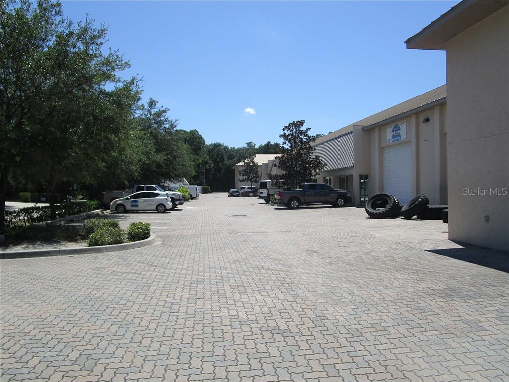 Warehouses For Sale in Port Charlotte - 4 Units / 12,700 SF All Leased $1,500,000