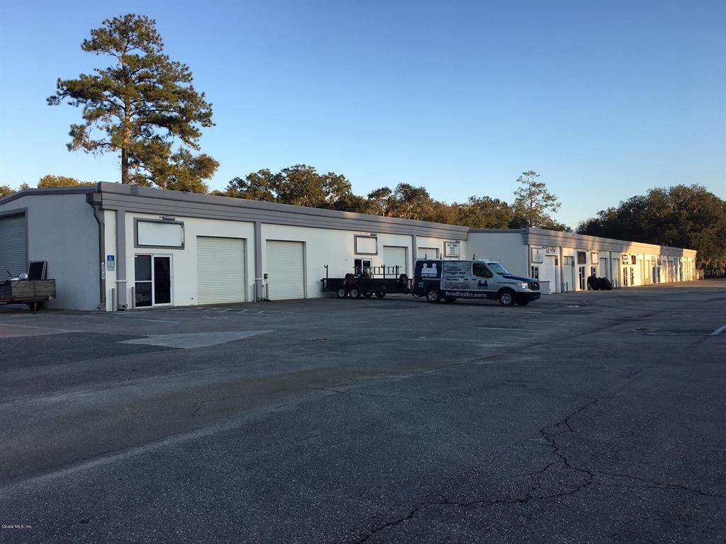 14 Unit Business Park For Sale in Ocala, FL - 22,700 SF $1,200,000