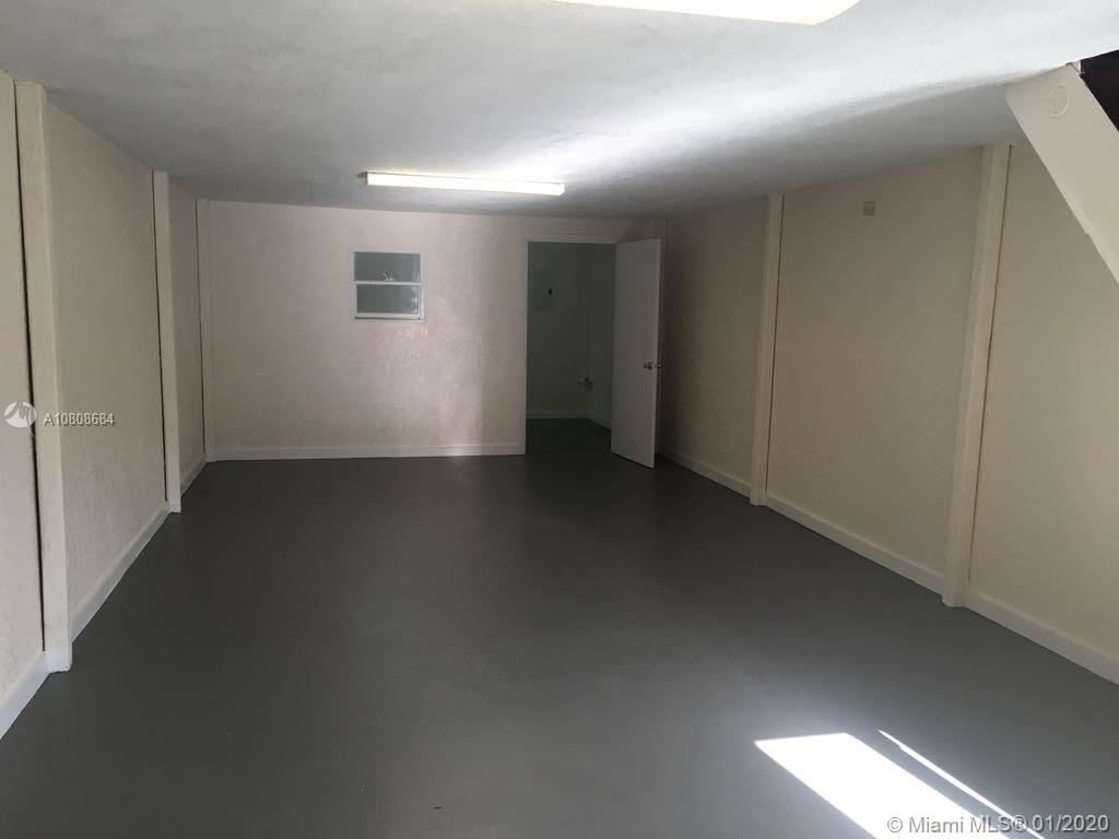 Warehouse For Sale in Mirimar - Broward County $89,000