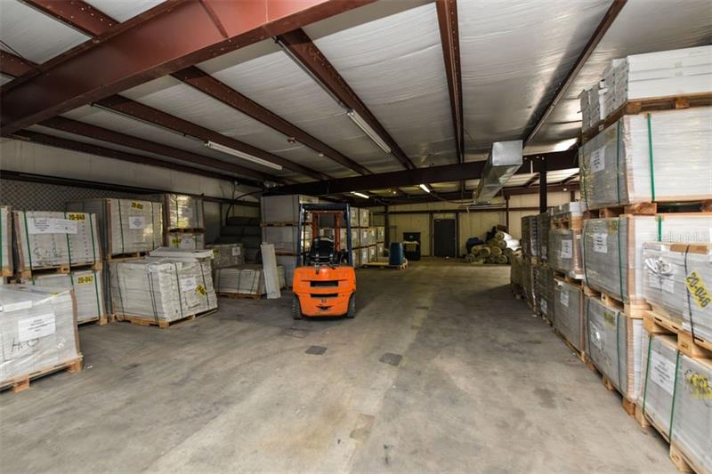 Warehouse For Sale in Sarasota, FL - 19,000 SF $1,890,000