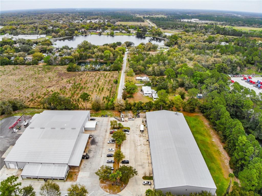 Deland 4 Unit Warehouse Building For Sale - 25,000 SF $1,500,000