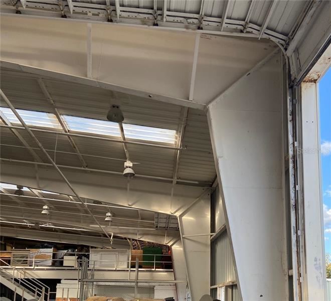 3 Building Industrial Complex For Sale in Sarasota, FL - 119,400 sf $13,750,000