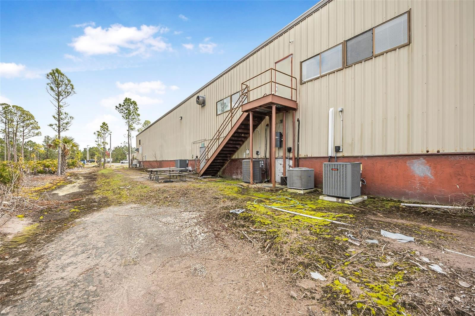 Palm Coast FL Warehouse For Sale - 48,700 sq ft $5,036,000