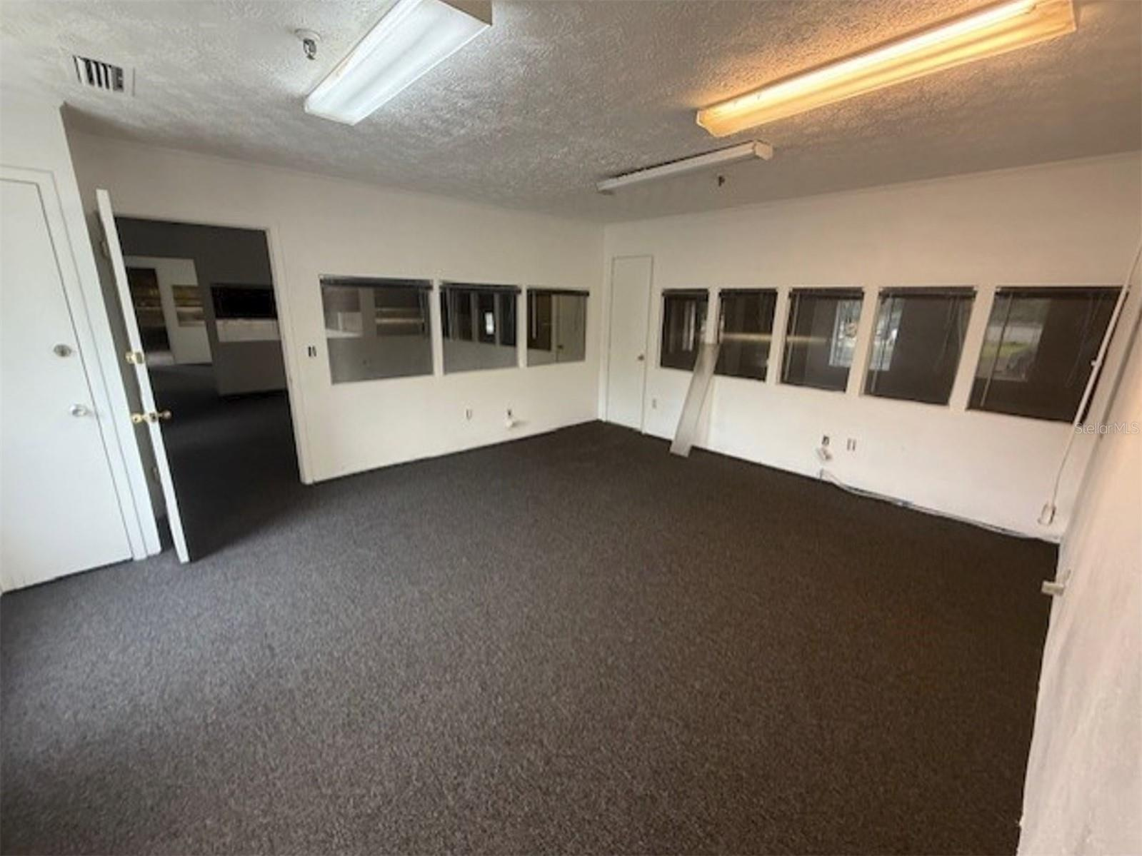 Warehouse For Sale in Jacksonville, FL - 32,500 sq ft $2,450,000