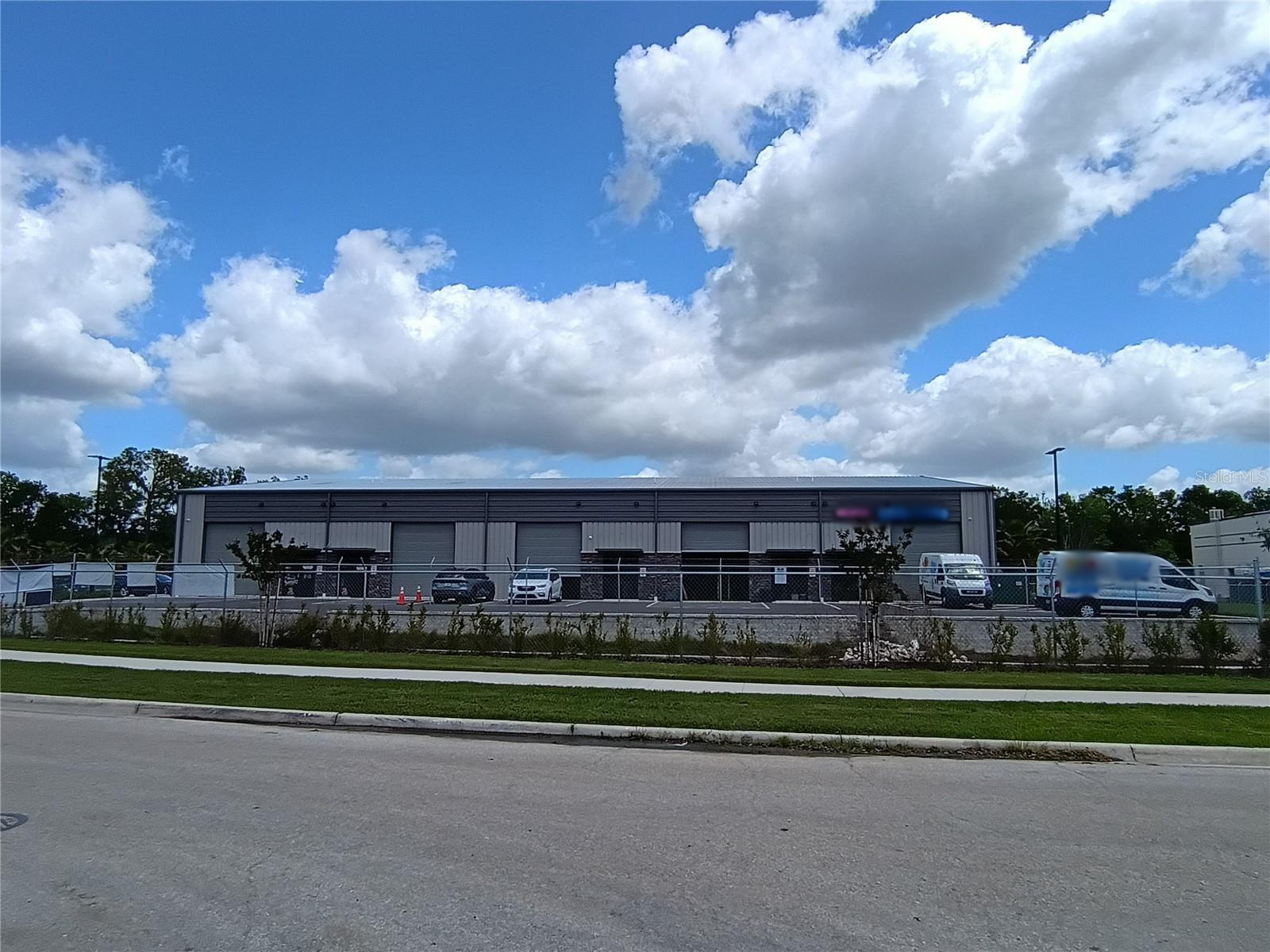 Brand new 5 Unit Fully Leased Warehouse Building For Sale in Plant City, FL $3,200,000