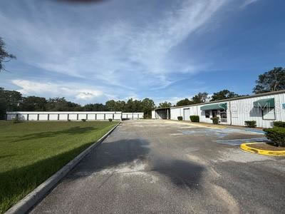 16,600 Sq Ft Storage Facility with 2 storefronts and a warehouse For Sale in Crystal River, FL $1,290,000