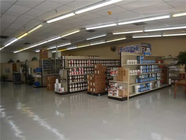 Warehouses For Sale in Winter Haven, Florida - 47,000 sq ft $1,800,000