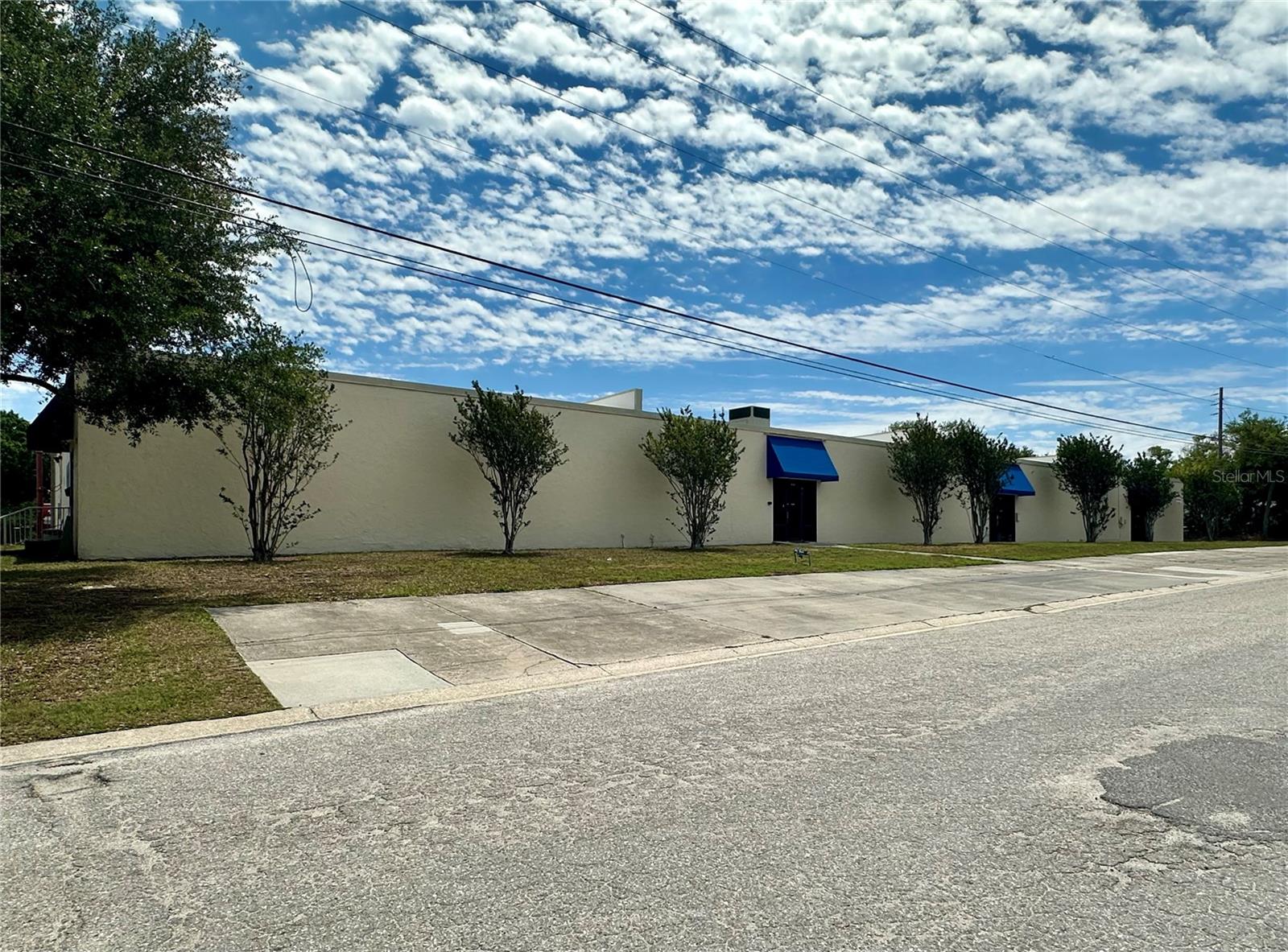 4 Unit Fully Leased Warehouses For Sale in Clearwater, Florida - 20k Sq Ft - $3,175,000